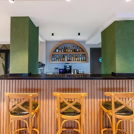 Accommodatie bij particulieren Echinus Lara *