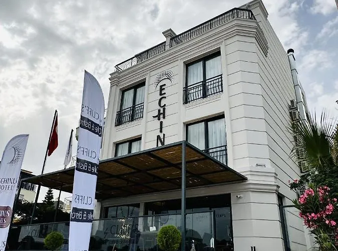 Homestay Echinus Lara Hotel