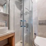 Echinus Lara Hotel Homestay