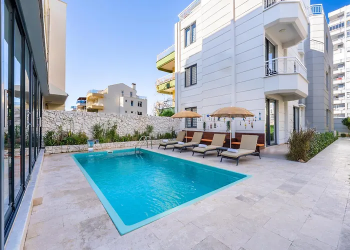 Echinus Lara Pansiyon